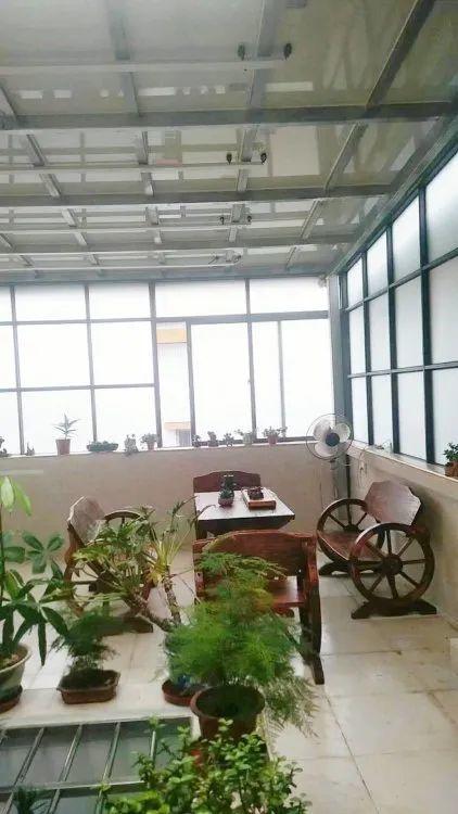 還在裝傳統(tǒng)陽光房？太傻了！如今大家都裝這個，美觀、環(huán)保還能賺錢！