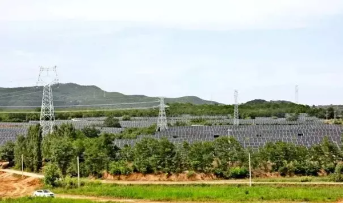 中國十三省最大光伏電站在這里！欽州康熙嶺的光伏電站能排上號了嗎？